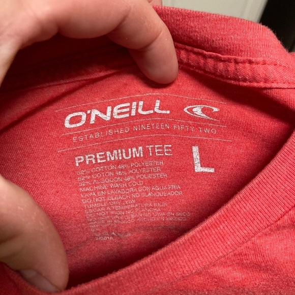 O’neill Red Graphic T-Shirt Size L - Picture 2 of 3